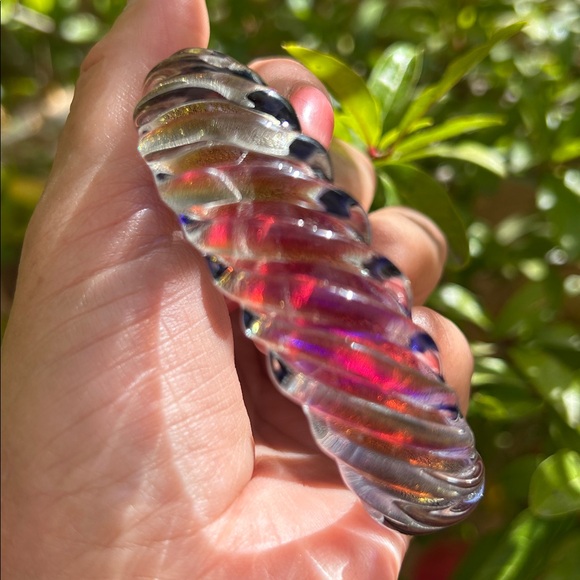 Hand Blown Swirl Ribbed Glass Cuff - Picture 5 of 13